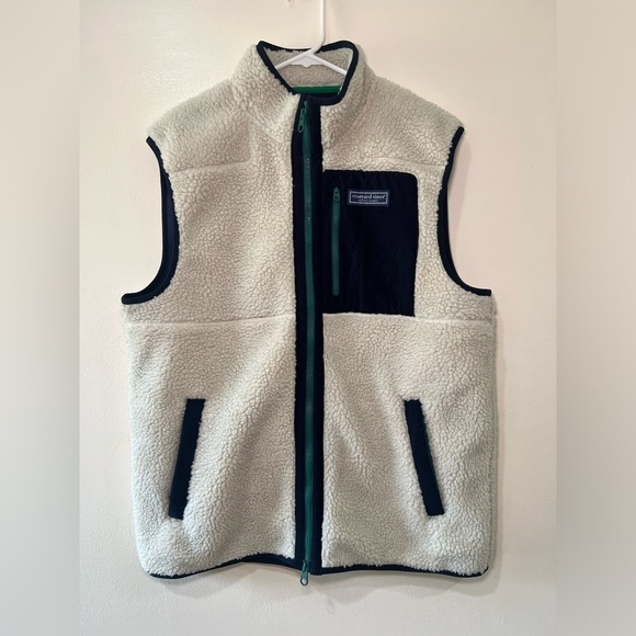 Vineyard Vines Sherpa Supershep Vest in Stone size large - Picture 2 of 9